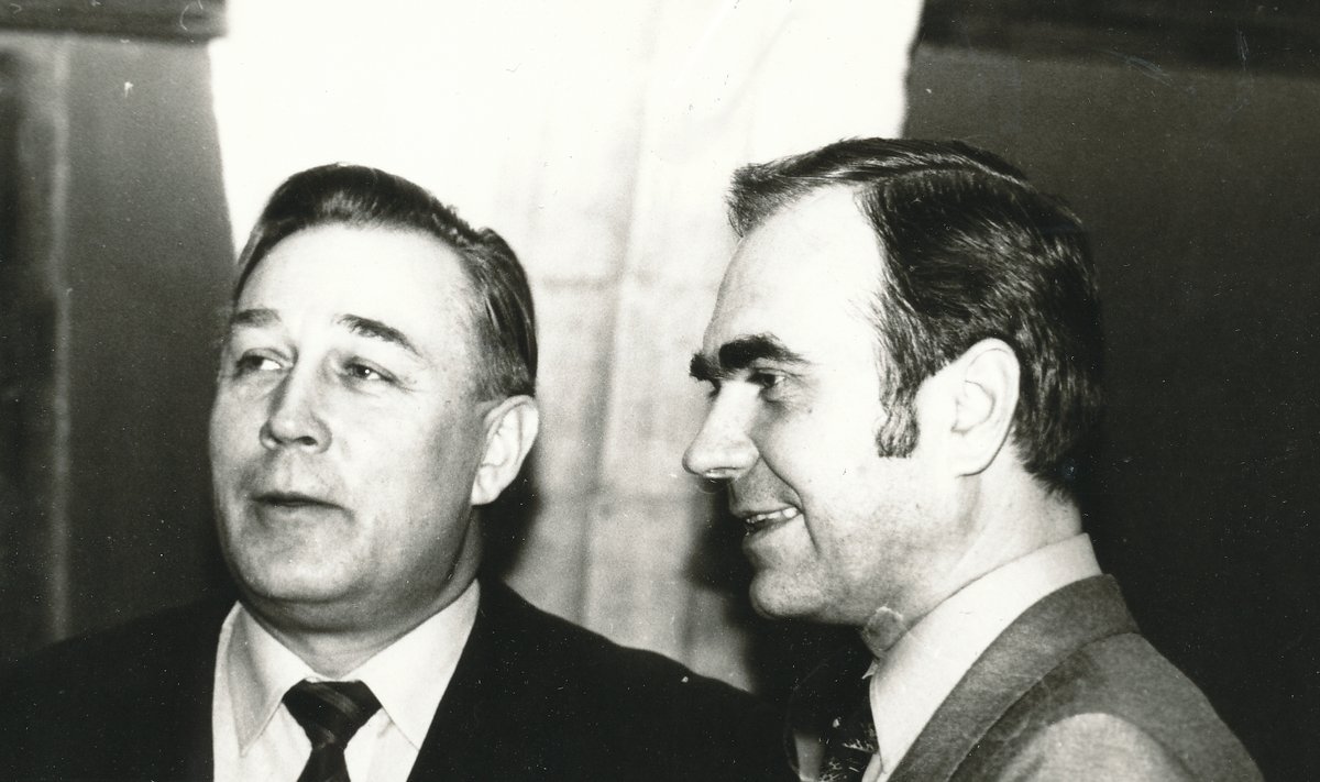 Partei ideoloogiasekretär Rein Ristlaan ja tema mantlipärija Indrek Toome, kes asus ametisse 1988. aastal