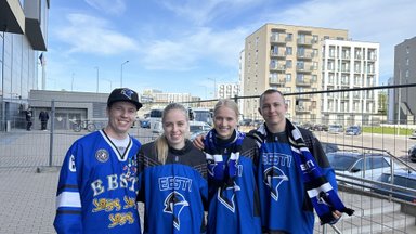 Латвийские болельщики помогают нашим в Вильнюсе поддерживать сборную Эстонии 