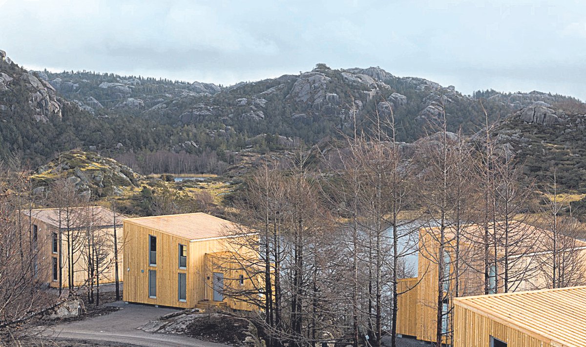 Aasta tehasemaja 2015 – Nordic Houses KT OÜ vabaaja-majade  arendusprojekt Norras. 