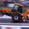 VIDEO: Maailma kiireim kopaga traktor on ka väga lõbus