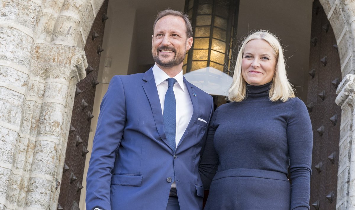 Norwegian Crown prince and princess on a visit to Estonia.