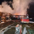DELFI FOTOD JA VIDEO: Viljandimaal langes auto tuleroaks, kolm sõidukit said kannatada