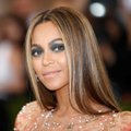 STIILIAMPS | Beyonce näitab, kuidas argisele kontorikostüümile vürtsi lisada