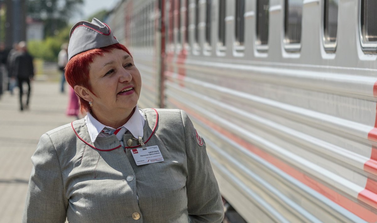 Taasavatud Tallinna-Peterburi-Moskva liinilt saabus laupäeval Balti jaama esimene rong.