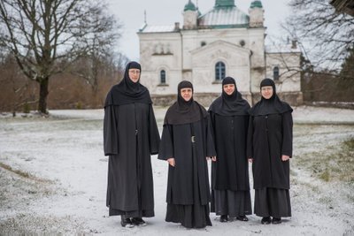 Saaremaa Reomäe nunnakloostri neli elanikku.