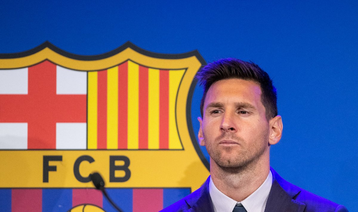 Lionel Messi kinnitas pühapäevasel pressikonverentsil, et on sunnitud klubi vahetama.