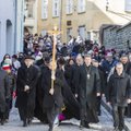 DELFI FOTOD: Kirikulised kogunesid Tallinnas suure reede ristikäigule, osalejaid oli üle tuhande