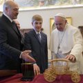 Valgevene diktaator näitas paavstile oma „troonipärijat“