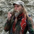 Šamanismiuurija Olard Dixon näitab dokumentaalfilme legendaarsest Tuva vanimast võimsast šamaanist, soove täitvast mäest ja võlutaim kanepist
