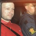 Advokaat: Breivik naeratab siis, kui on närvis