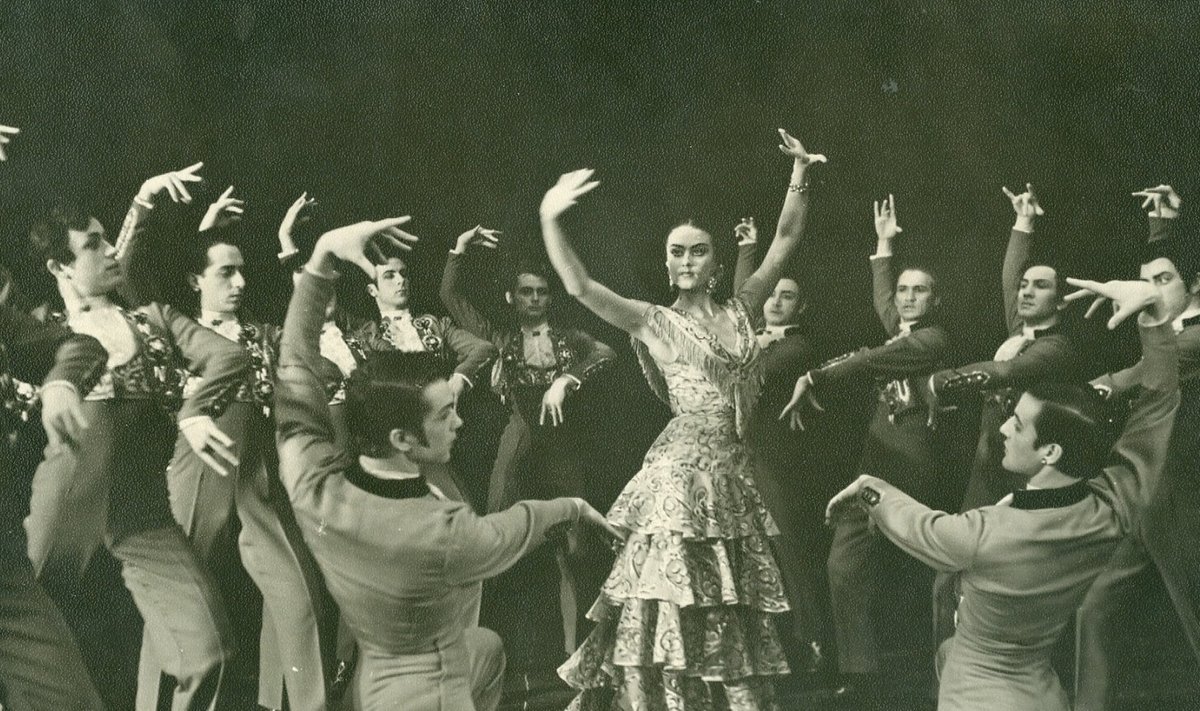 Ülle Ulla balletis "Deemon" aastal 1959 koos Erki Tanniga ja Ago-Endrik Kergega.
