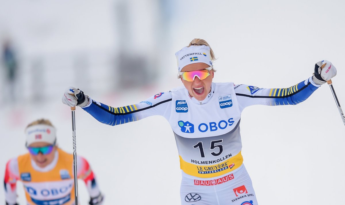 Frida Karlsson saavutas hooaja viimasel MK-etapil Oslos Holmenkollenis karjääri esimese etapivõidu, edestades napilt just Therese Johaugi.