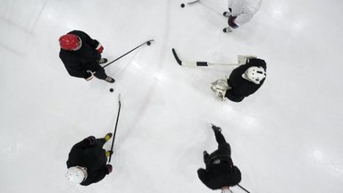 Сборная Китая по хоккею задолжала денег рижскому катку