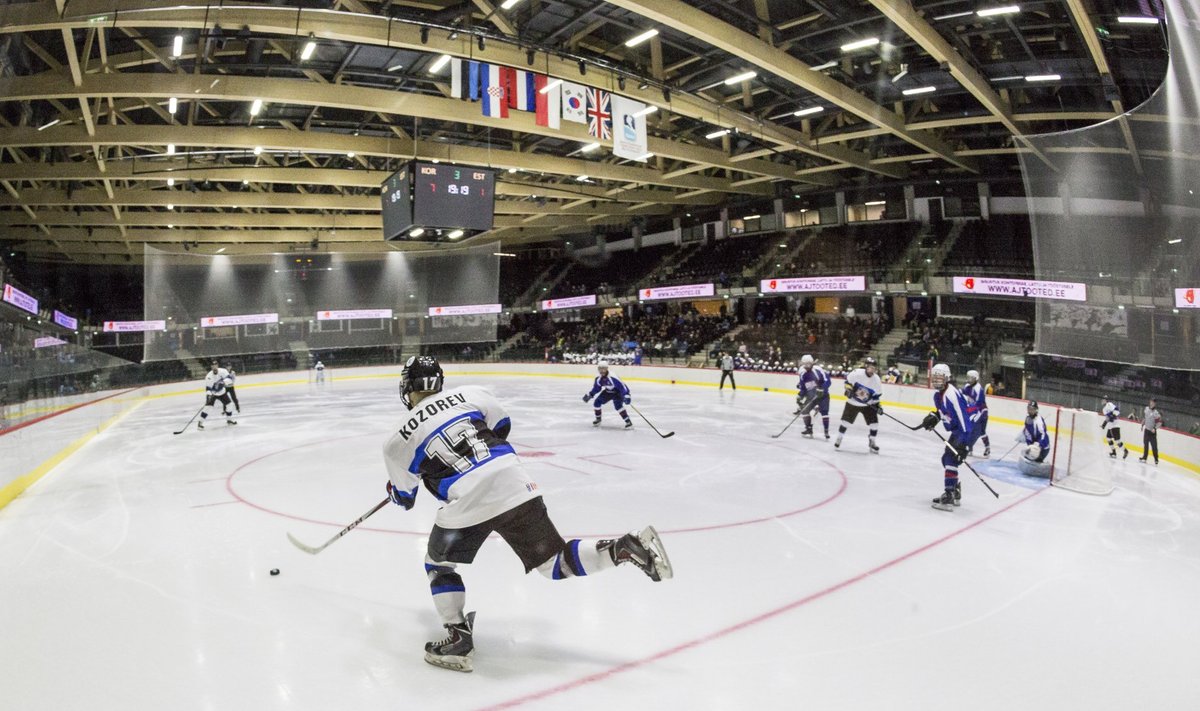 Kuni 18aastaste jäähoki MM-i II divisjoni kohtumine Eesti - Lõuna-Korea 2015. aastal