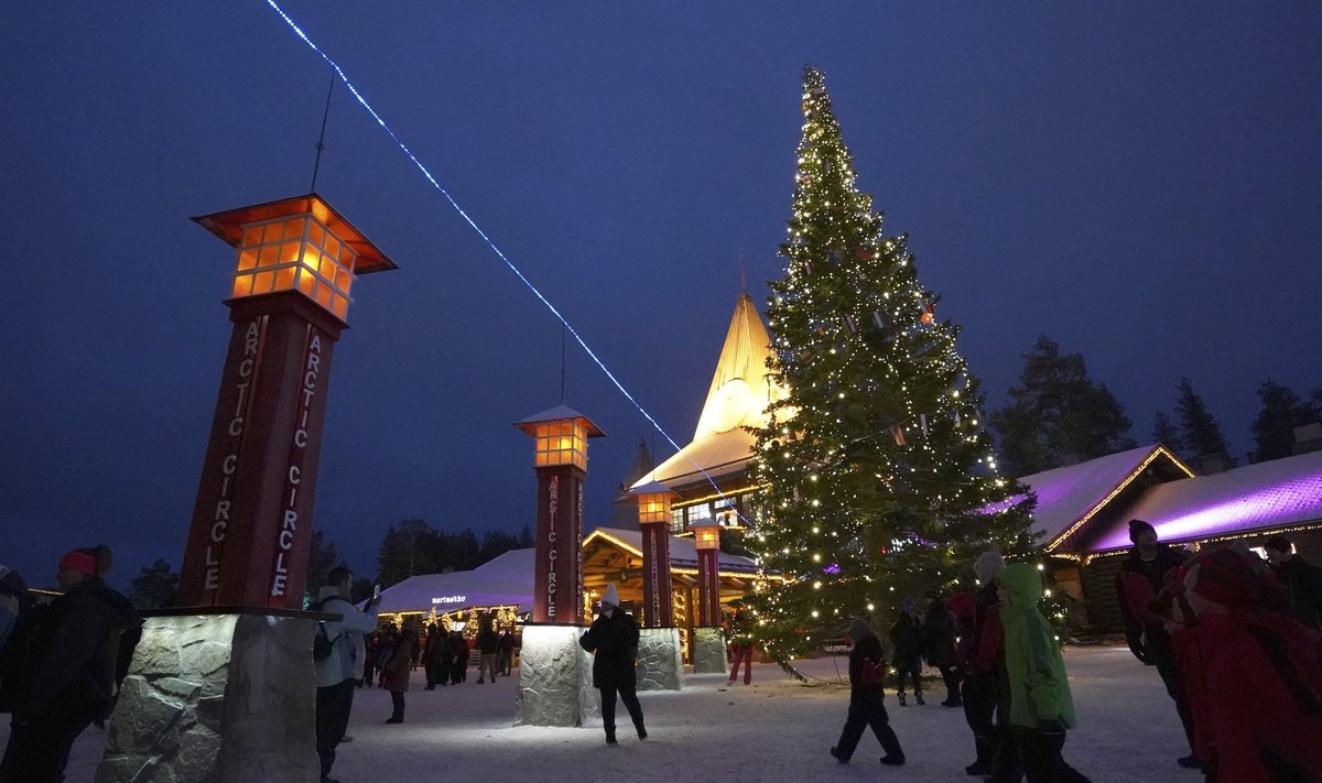 Jõuluvana küla Rovaniemis toob linna talvisel ajal palju turiste.