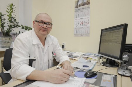 Dmitry Konnov, Narva Haigla