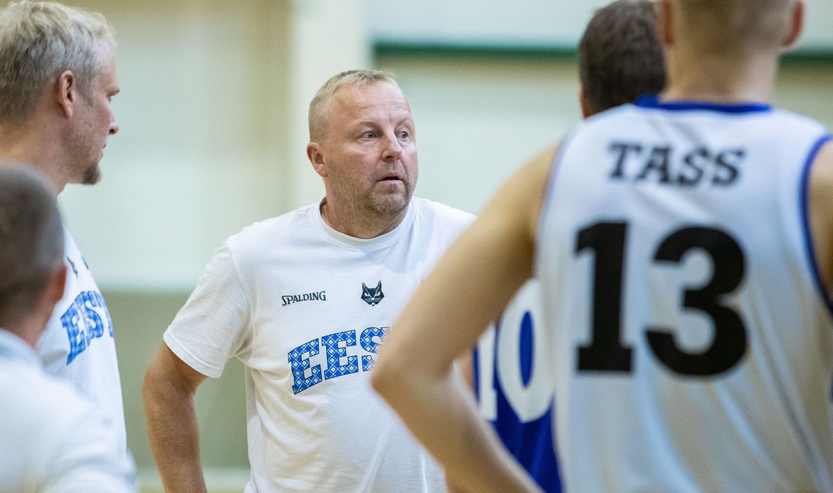 Eesti U15 korvpallikoondise peatreener Aivar Kuusmaa.