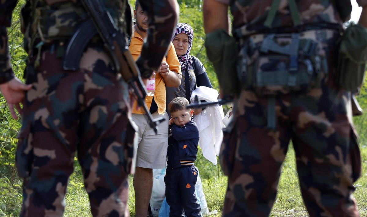 Ungari kuulutas põgenikekriisi ohjeldamiseks välja eriolukorra, andes võimuesindajatele erivolitused