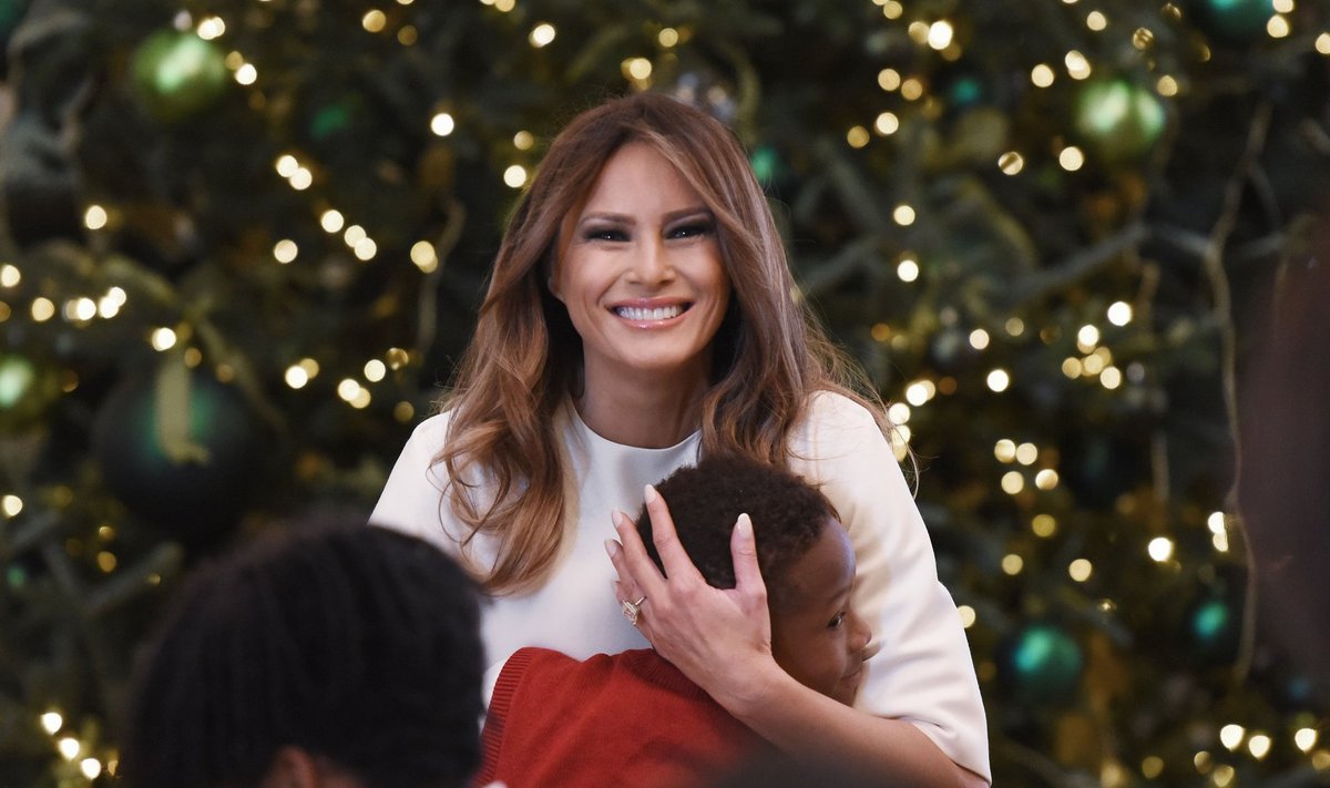 First Lady Melania Trump Welcomes Students From Joint Base Andrews to the White House
