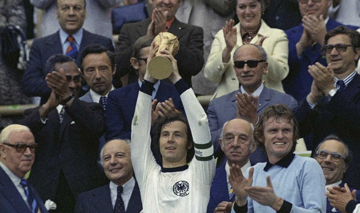 В составе сборной Германии Франц Беккенбауэр выиграл чемпионат мира 1974 года