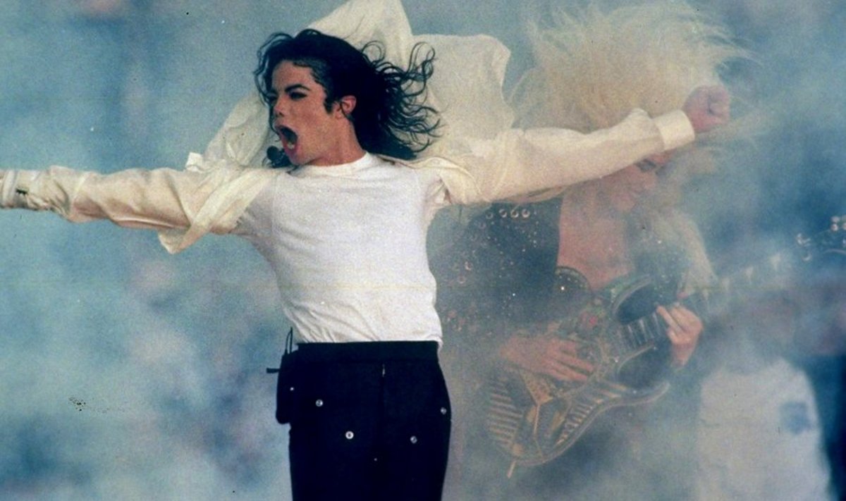 Michael Jacksoni esinemine Super Bowlil