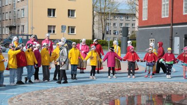 Связь трех стран и в будущем - главное пространство города: в Нарве открыли Стокгольмскую площадь