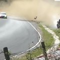 VIDEO | Porsche roolis kihutanud ameeriklane keeras Nürburgringil suurel kiirusel enda auto kümme korda üle katuse
