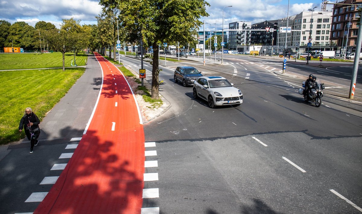 Велодорожка в центре Таллинна. Иллюстративный снимок