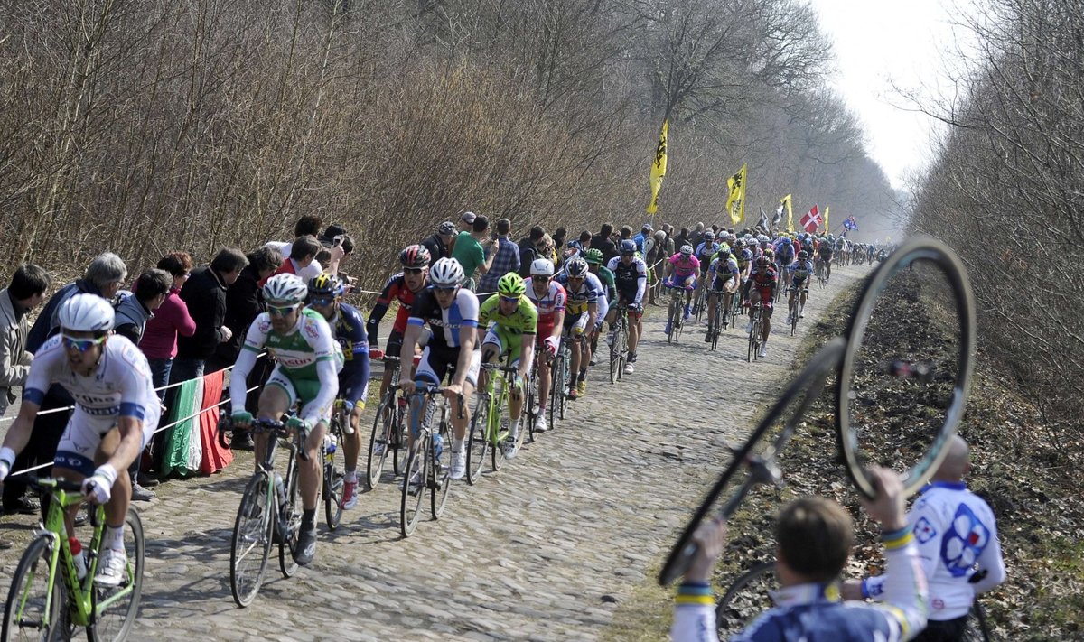 Munakivilõikudest tulvil Pariis-Roubaix võidusõit