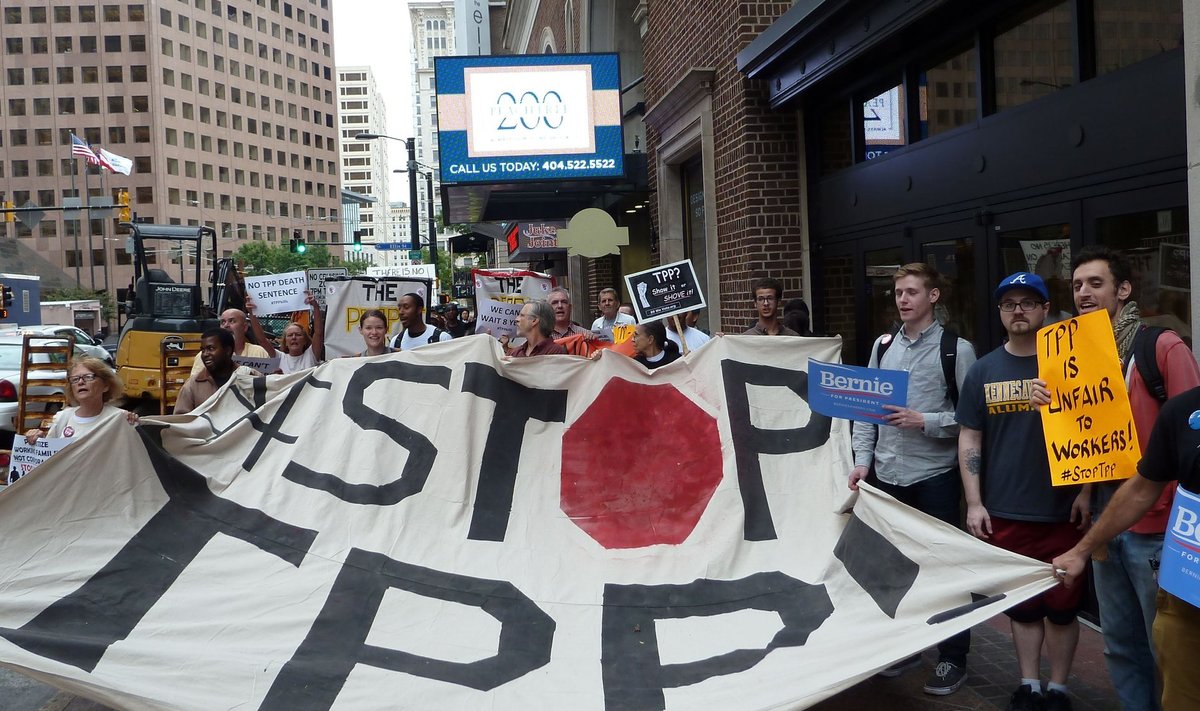 Meeleavaldajad nõudsid Atlantas Vaikse ookeani ülese vabakaubanduslepingu ehk TPP  (Trans-Pacific Partnership) tagasilükkamist.