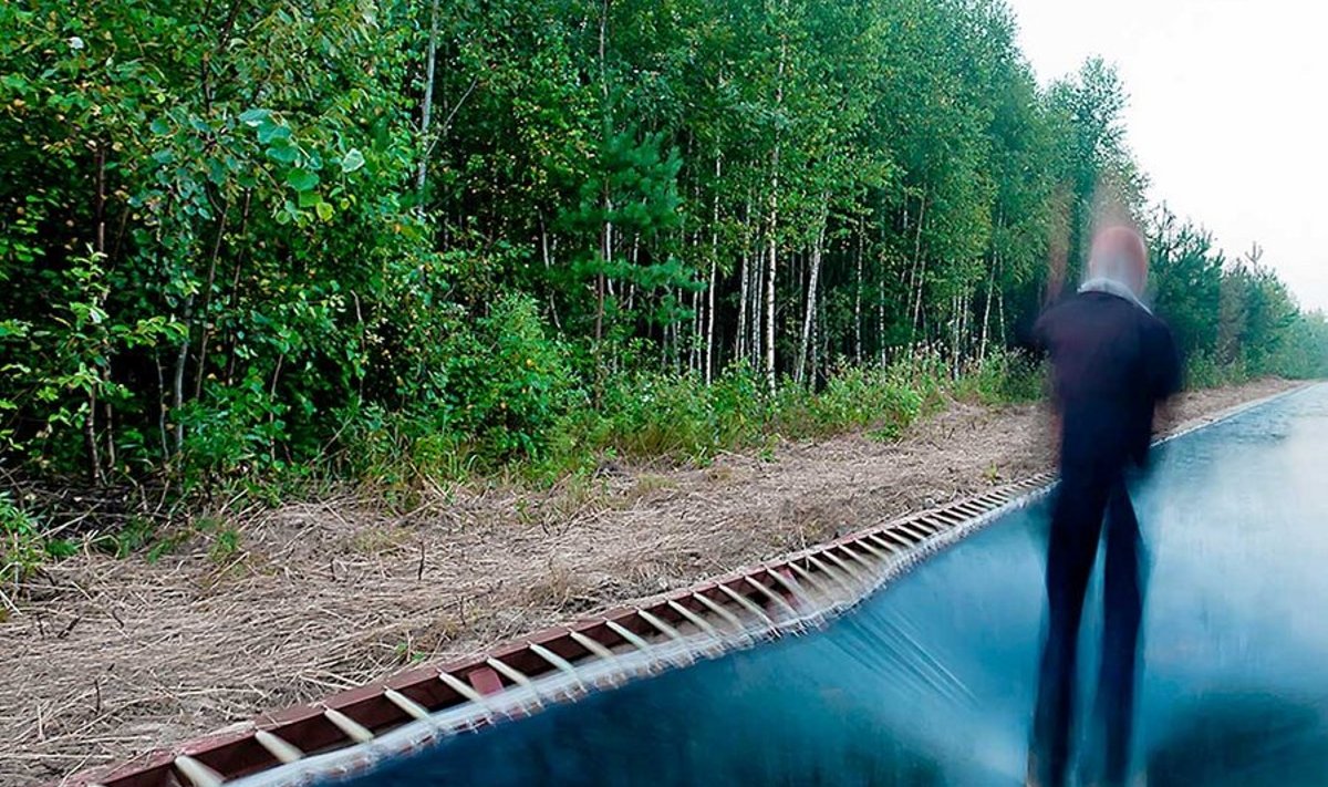 Salto hiidbatuut venemaal: Teadaolevalt on tegemist maailma pikima batuudiga. (Foto: Karli Luik)