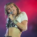 KLÕPS | Tundmatuseni muutunud! Miley Cyrusi uus soeng võib suisa sõnatuks võtta