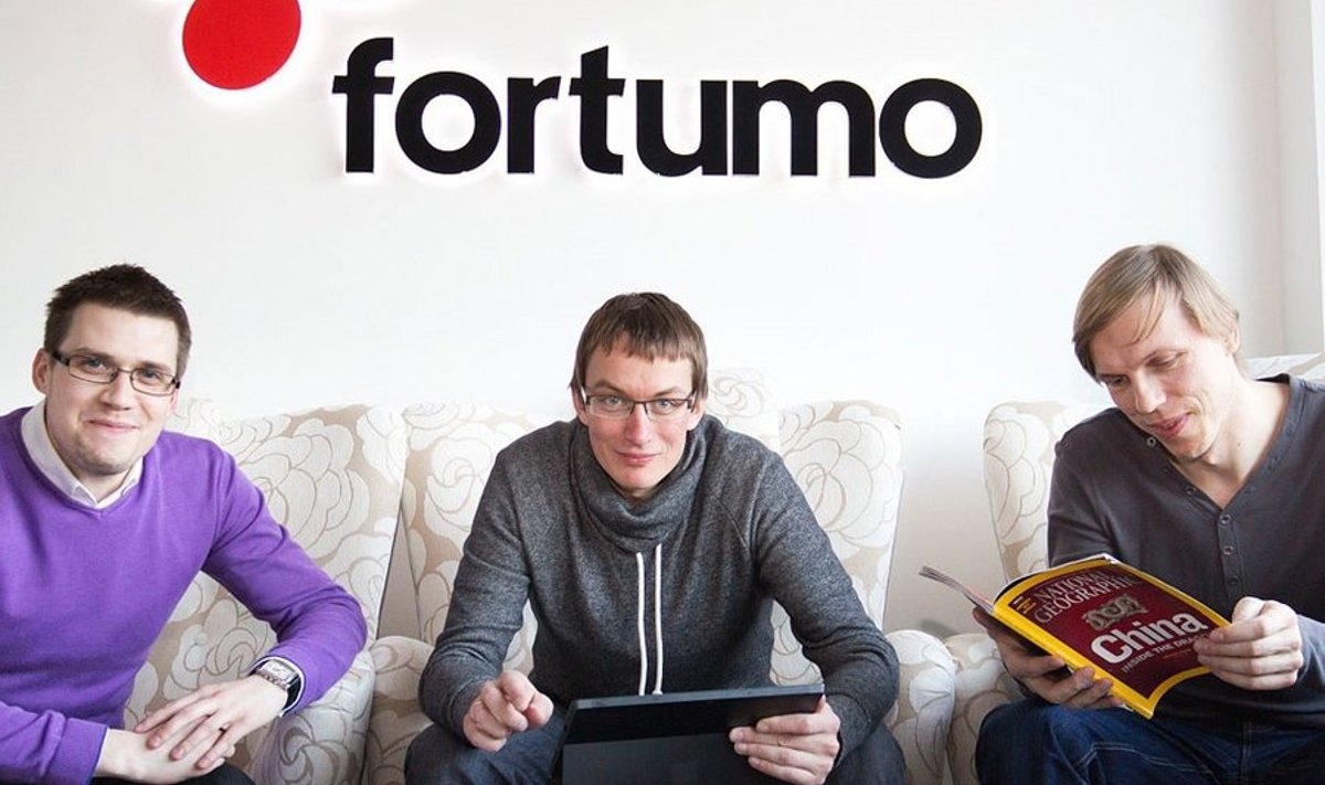 Fortumo OÜ juhatuse liikmed (vasakult) Martin Koppel, Rain Rannu ja Gerri Kodres on tehinguga rahul. Foto: Jassu Hertsmann