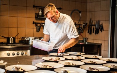 Ööbiku Gastronoomiatalu peakokk Ants Uustalu.