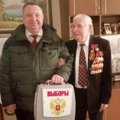 FOTOD | Kohtla-Järvel Venemaa presidenti valinud veteran meenutas fašistide saabastega väljapeksmist Norrast