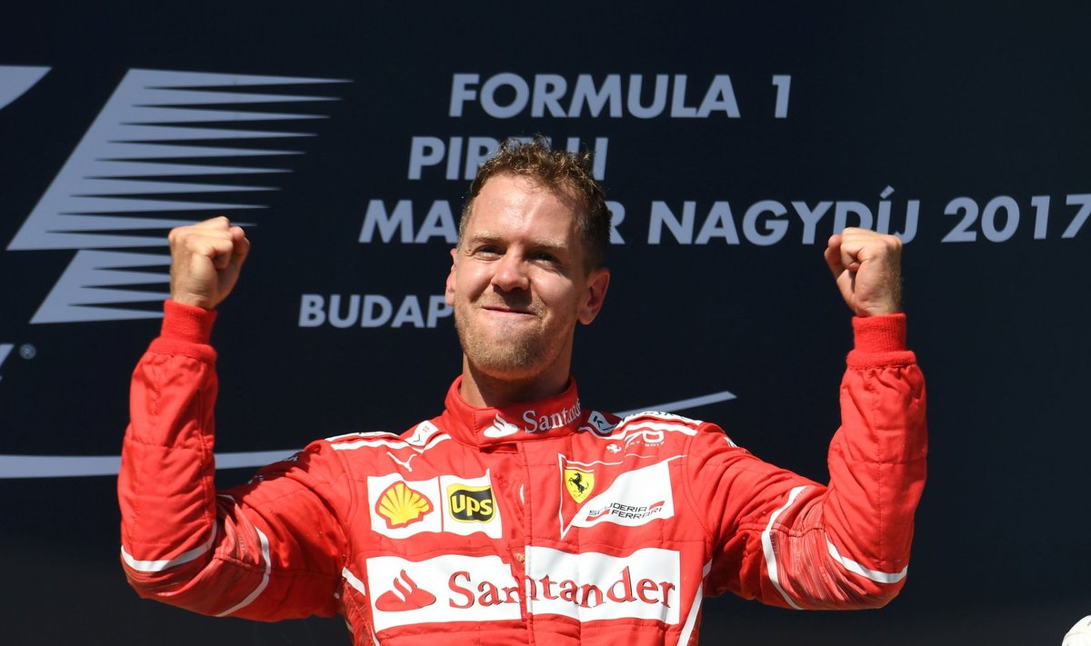 Sebastian Vettel on rahul. Tema võitis, aga tiimikaaslane Kimi Räikkönen oli kiirem.