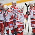 VIDEO | Avtomobilist jätkas KHL-is võidukat seeriat, Riia Dünamo kaotas tabeli viimasele