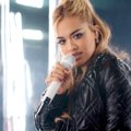 KLÕPS | Milline säärejooks! Rita Ora rõõmustab fänne eriti kuuma pildiga