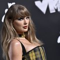 FOTOD | Superstaar Taylor Swift kandis VMA galal Christian Diori uusimat loomingut ja kleiti, mis vihjas laulule värskeimalt albumilt