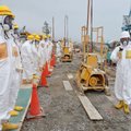 Радиоактивный дрон доставил премьеру Японии песок из Фукусимы