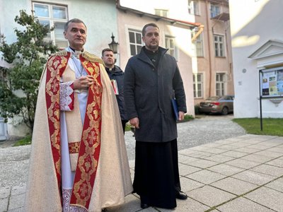 Епископ Филипп Журдан и священник Роман Ких