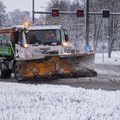 ВИДЕО | Власти Таллинна выделили на уборку дорог большую сумму. Почему же горожане вынуждены сами очищать тротуары от снега?