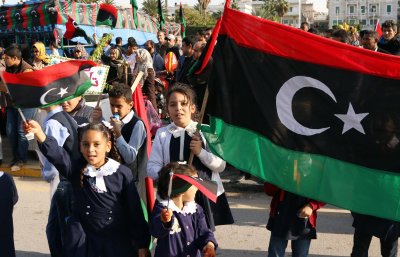 lapsed tähistasid Liibüa iseseisvuspäeva detsembris. 