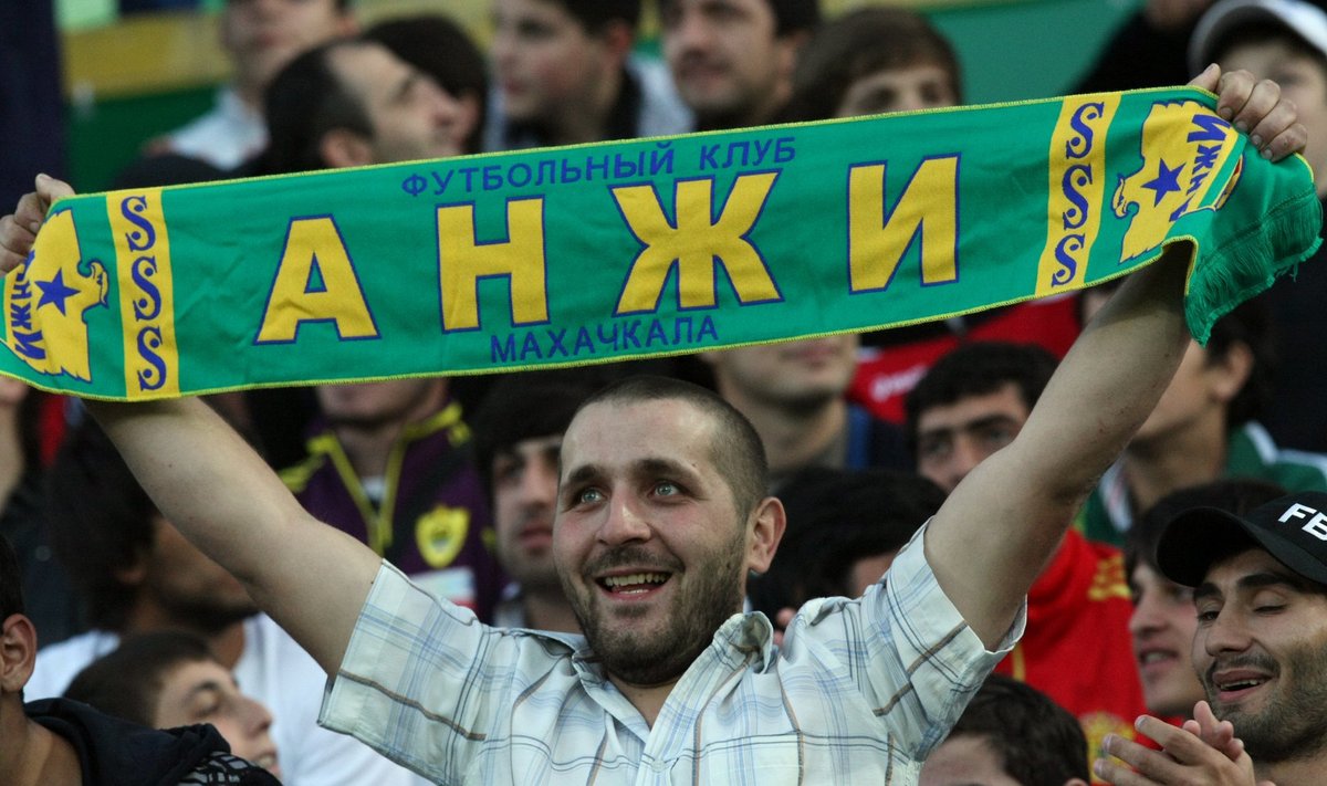 Russian Football Premier League. Anzhi vs. Lokomotiv