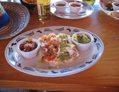 Mehhiko tortilla ja pico de gallo Cancunis.