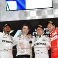 FOTOD | Mercedeste vahel naginaks ei läinud: Hamilton kinkis hooaja viimase etapi võidu Bottasele