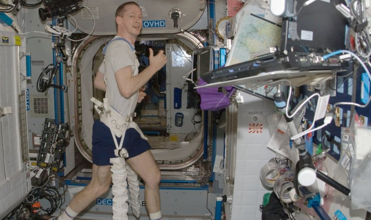 Astronaut teeb jooksutrenni