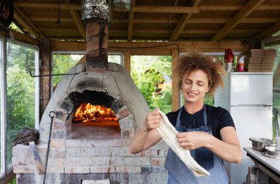 Habaja Viinavabriku resto pitsad viivad keele alla.