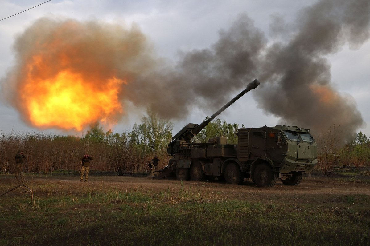 ВОЕННЫЙ ДНЕВНИК (788-й день) | Корабль ЧФ в Севастополе подвергся ракетной  атаке. Российские военные заявили о взятии села Богдановка - Delfi RUS