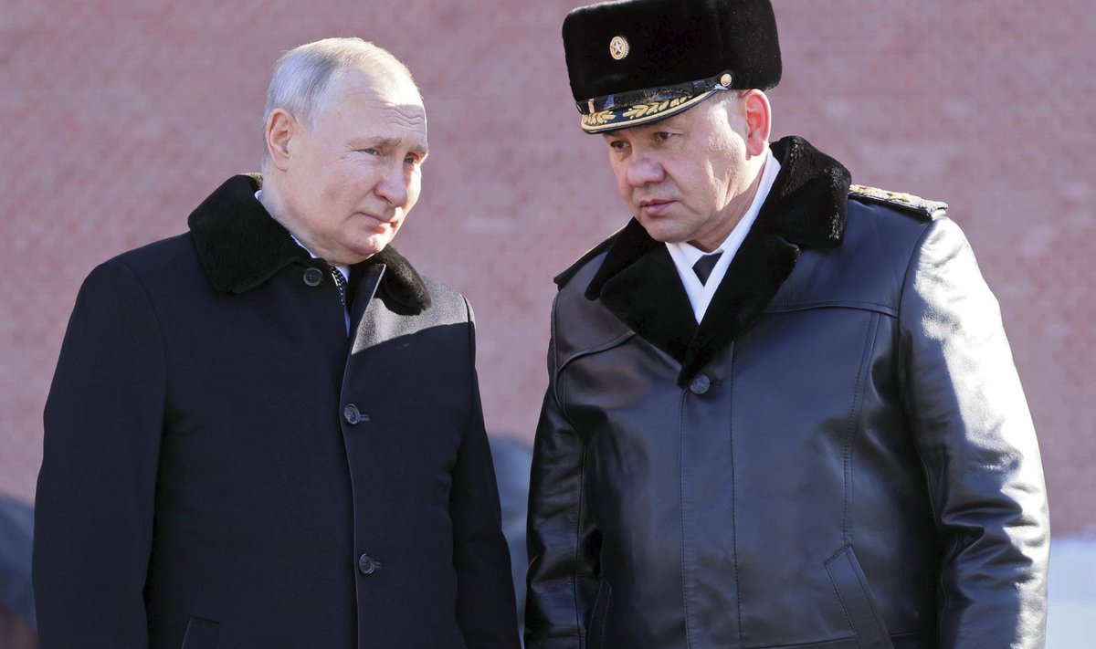 Vene blogijad kahtlustavad Putini ja Šoigu vahel intiimsuhteid